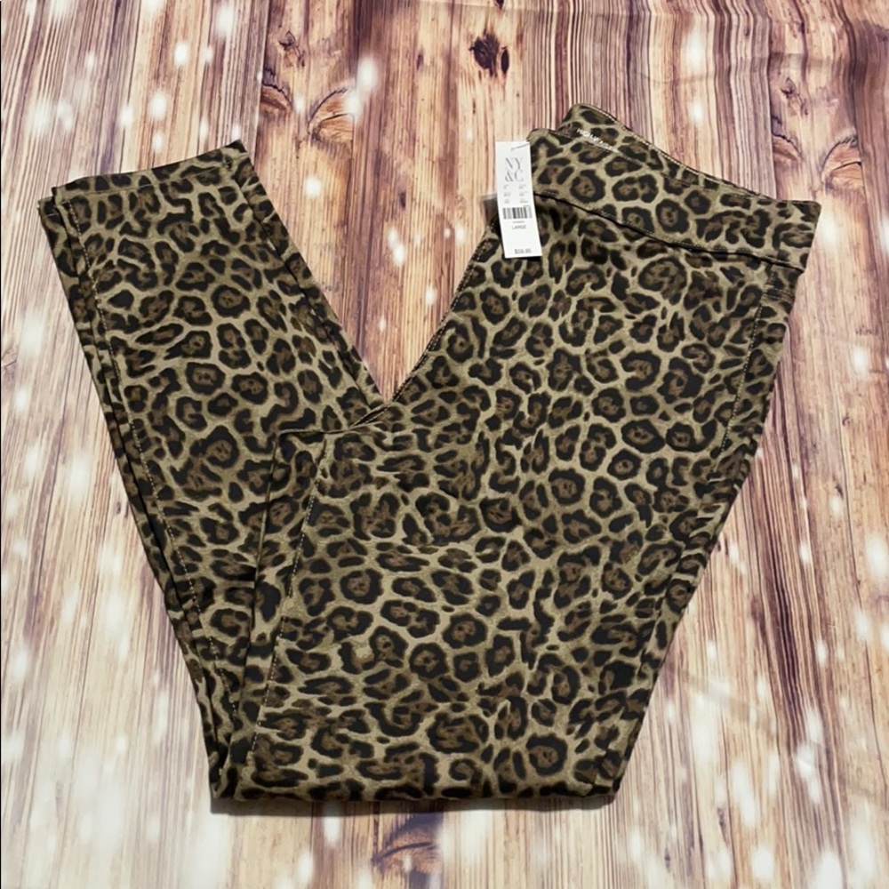 New York and Company Leopard Leggings